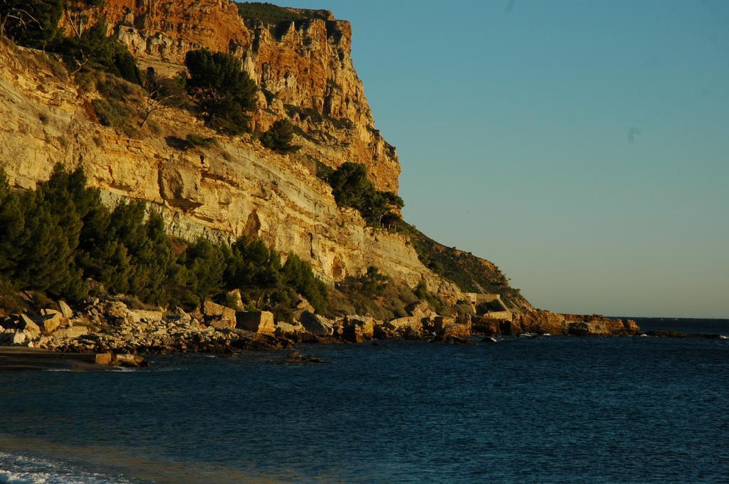 Cassis Loc - Chambre Meublee Экстерьер фото